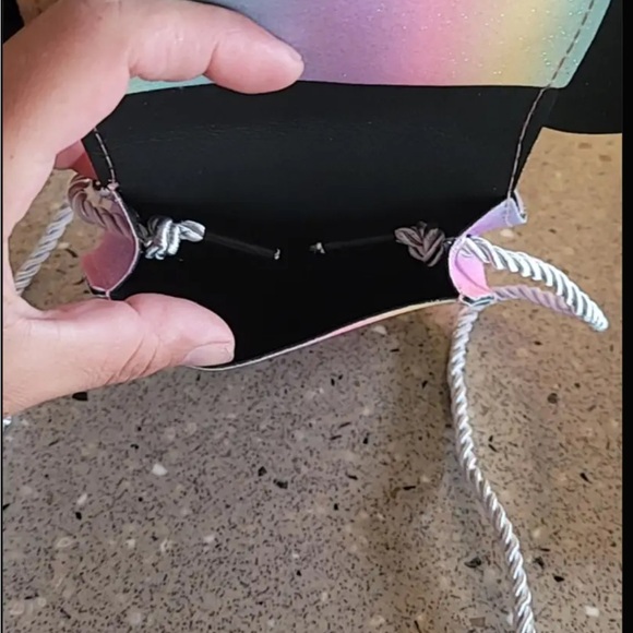 ‼️$7‼️ Cute Sparkling Rainbow “Minnie Mouse” Crossbody Bag for Girls 🌈 - Picture 12 of 13
